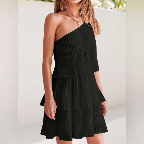 open lace back dress 7 Amazon Dresses for a Holiday Party main image 1